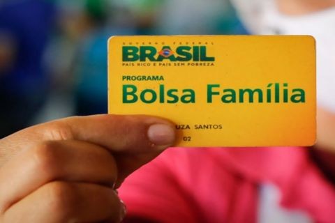 Cerca de 600 mil famílias receberão o Bolsa Família em janeiro no Piauí