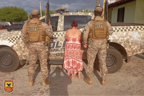 Mulher é detida por tráfico de drogas em Campo Grande do Piauí.
